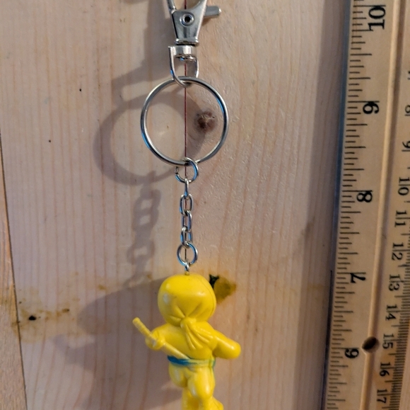 Yellow Ninja Keychain - Picture 4 of 4